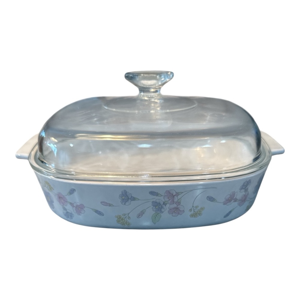 Corningware White Casserole Dish with Glass Lid
